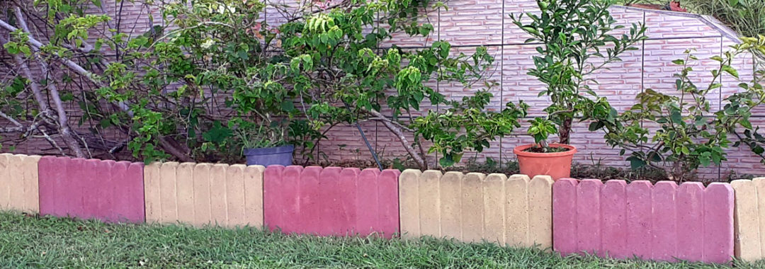 Les bordures en béton « Mahogany » à planter de Préfakit